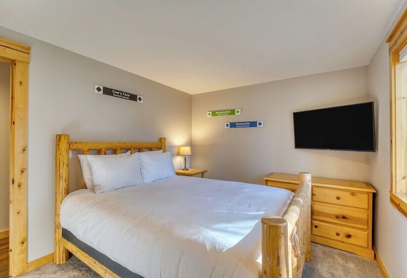 Quail By Avantstay Great Location + Game Room, Hot Tub, & Deck!