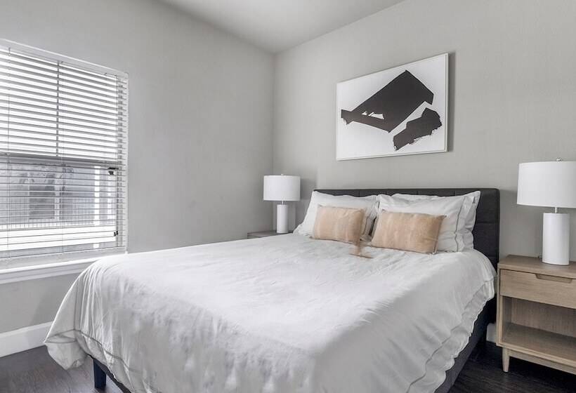 Riverpark Apartments By Barsala