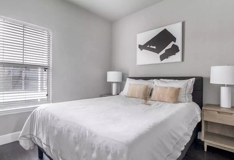 Riverpark Apartments By Barsala