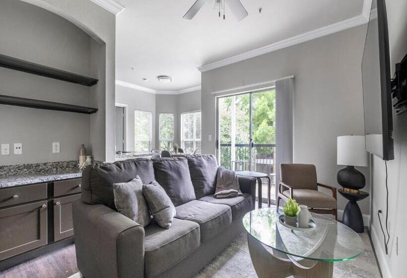 Riverpark Apartments By Barsala