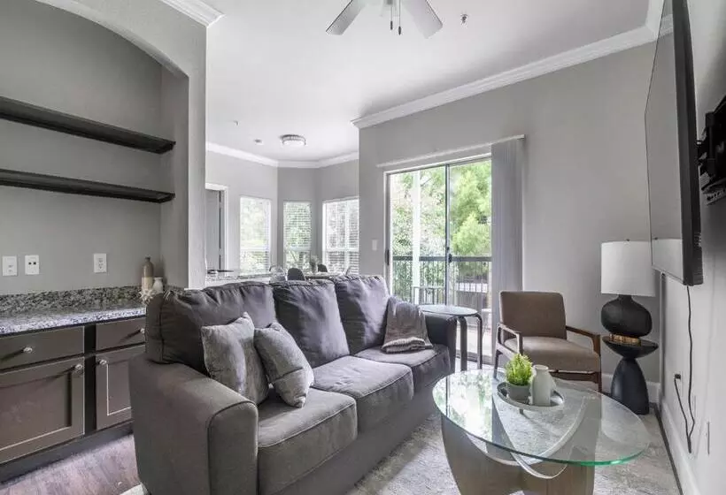 Riverpark Apartments By Barsala