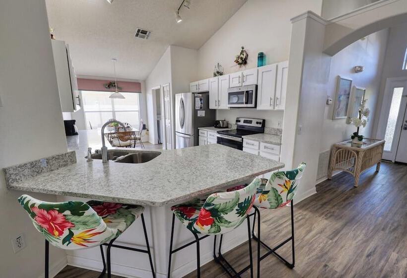 Sandra S Eagle Pointe Vacation Home