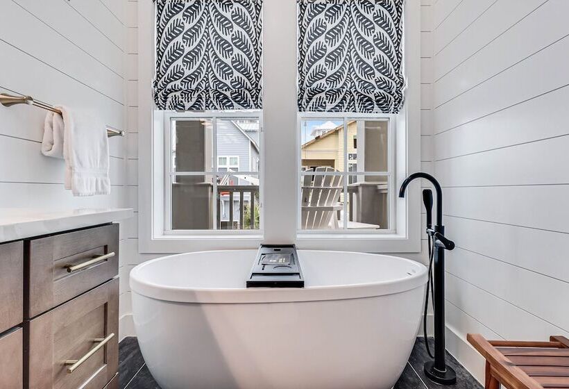 Sandy Cheeks 409 Coa