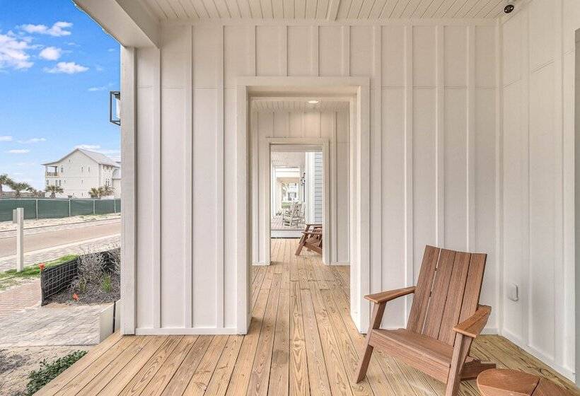 Sandy Cheeks 409 Coa