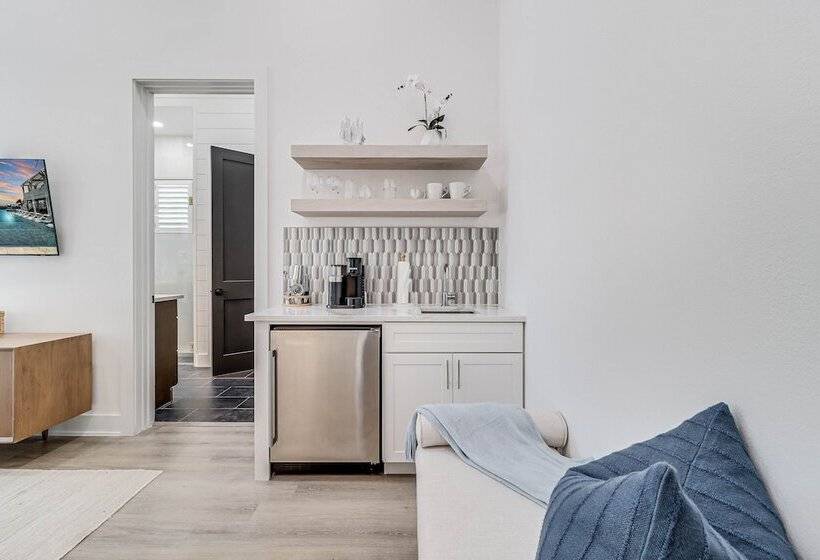 Sandy Cheeks 409 Coa