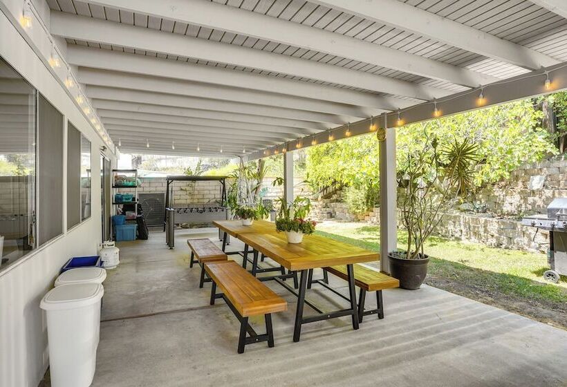 Spacious Home W/ Pool & Jacuzzi Near Laguna Beach!