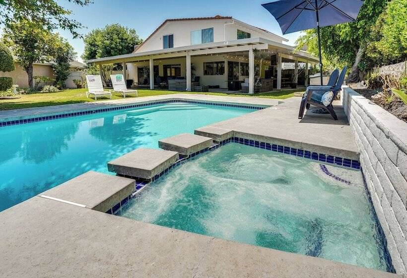 Spacious Home W/ Pool & Jacuzzi Near Laguna Beach!