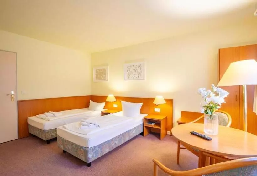 Waldhotel Schöneiche   Self Check In