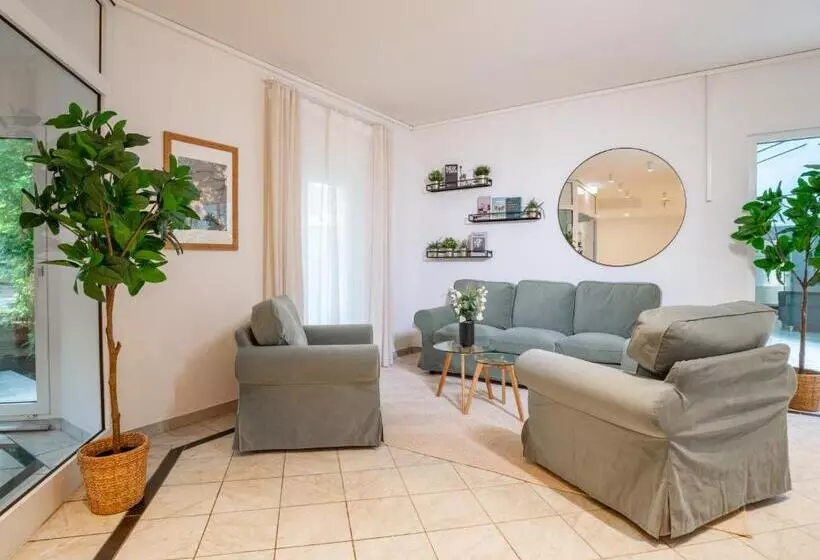 Waldhotel Schöneiche   Self Check In