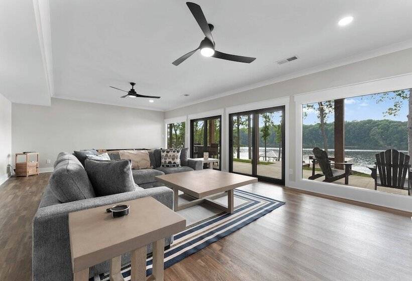 Water Break At The Lake By Avantstay Lakefront + Private Dock