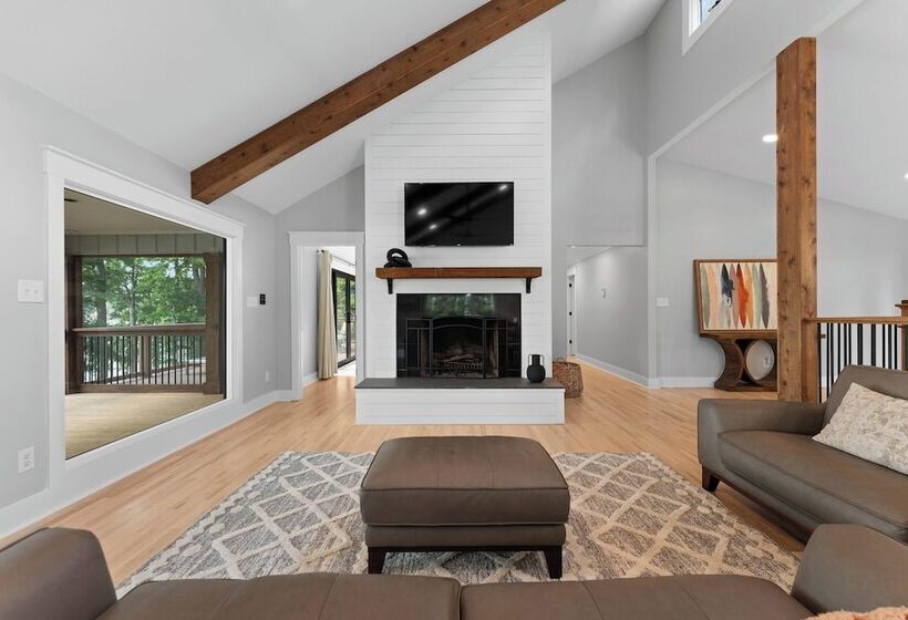 Water Break At The Lake By Avantstay Lakefront + Private Dock