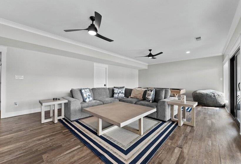 Water Break At The Lake By Avantstay Lakefront + Private Dock