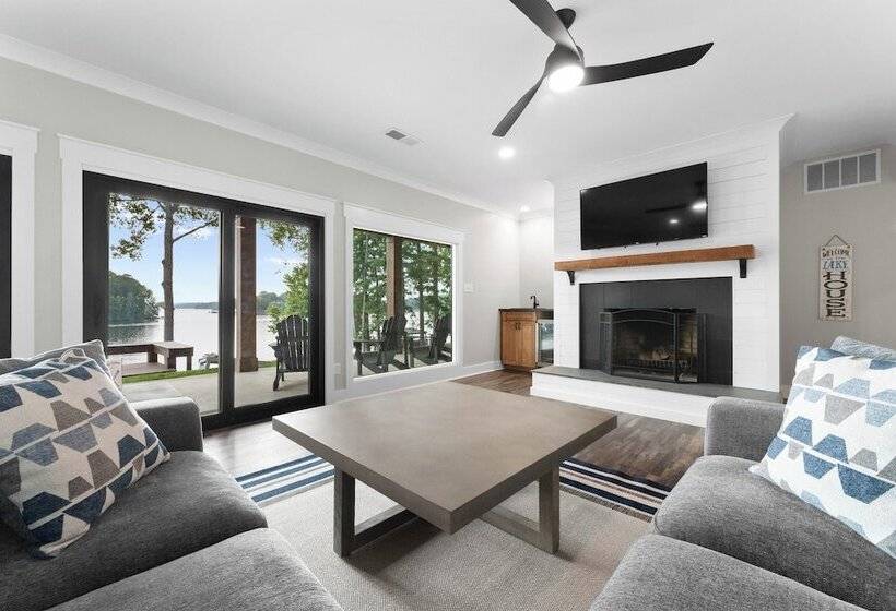 Water Break At The Lake By Avantstay Lakefront + Private Dock