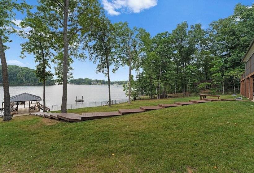 Water Break At The Lake By Avantstay Lakefront + Private Dock