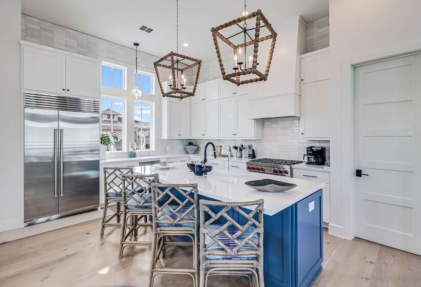 Whale Of A Time 154 Sou