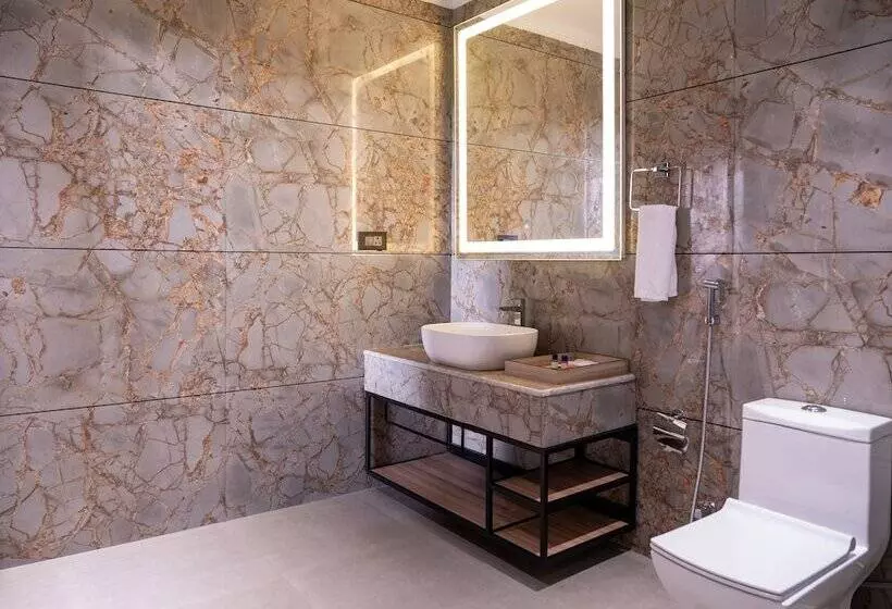 Alpine Hotel And Villas