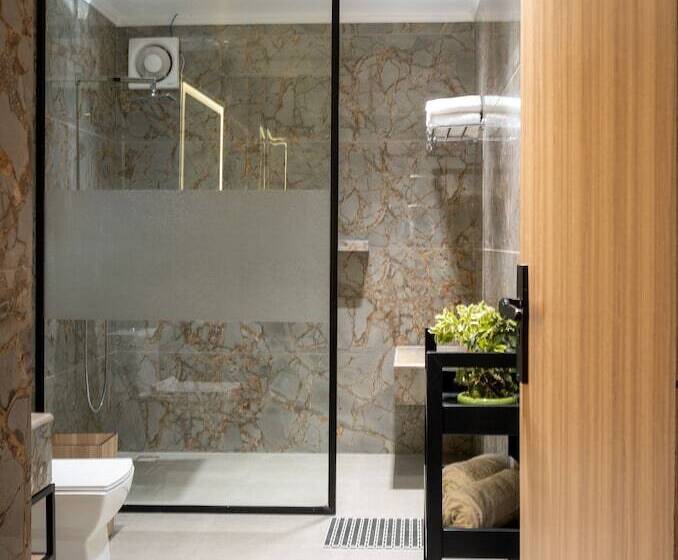 Alpine Hotel And Villas