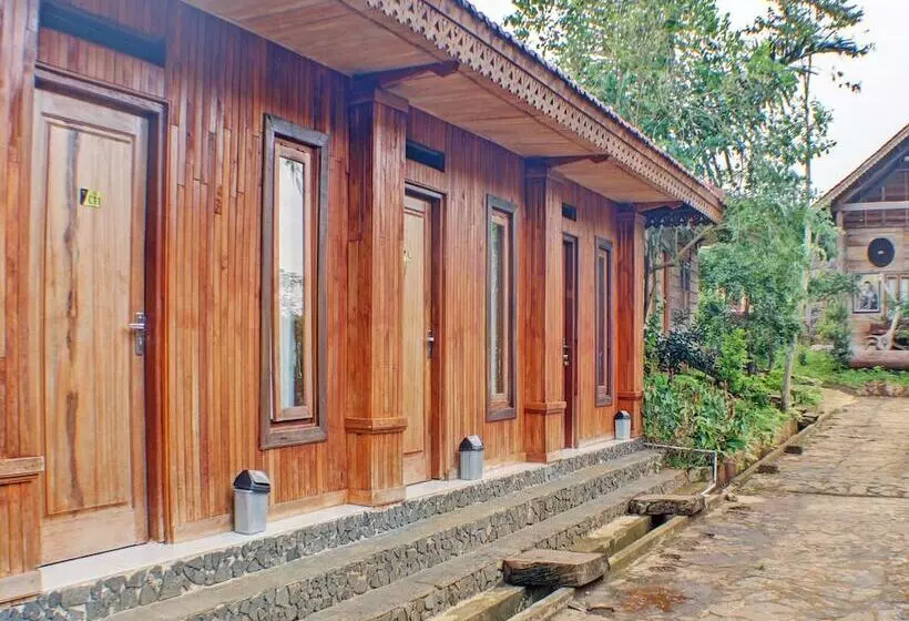 Capital O 92681 Randu Mas Hotel & Resort Taman Purbakala