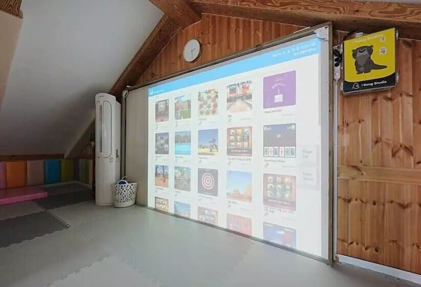 Ello-el Kids Pool Villa Pension