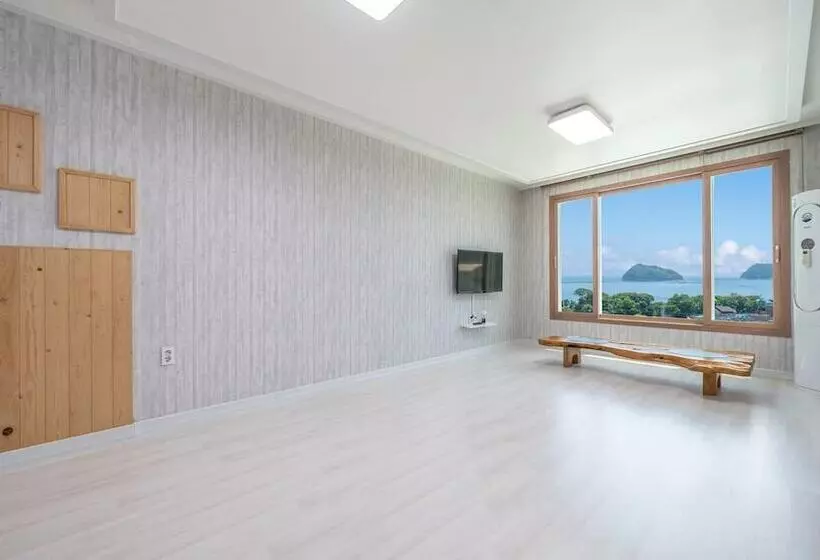 Namhae Familyae Pension