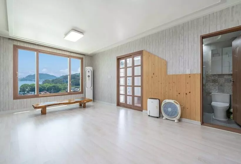 Namhae Familyae Pension