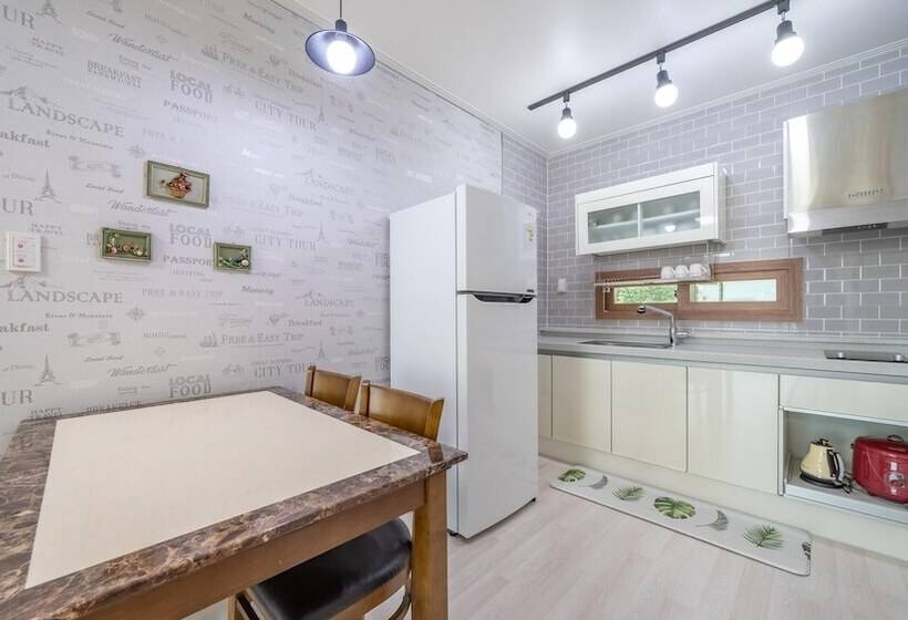 Namhae Familyae Pension