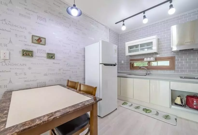 Namhae Familyae Pension