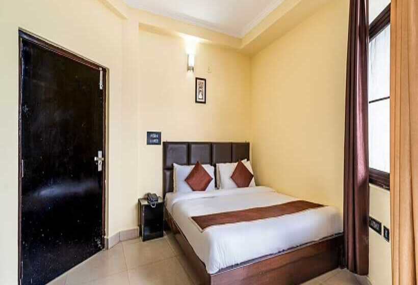 Flutter Hotels & Resort