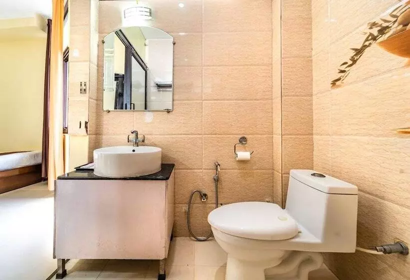 Flutter Hotels & Resort