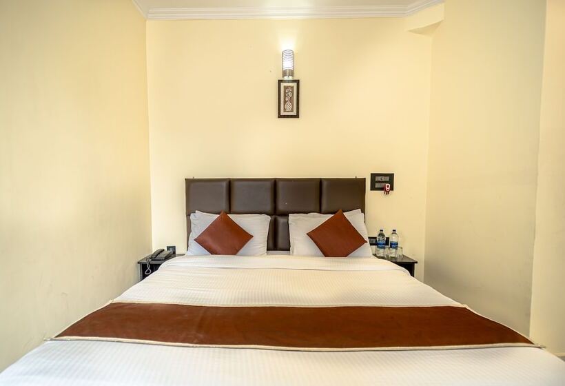 Flutter Hotels & Resort