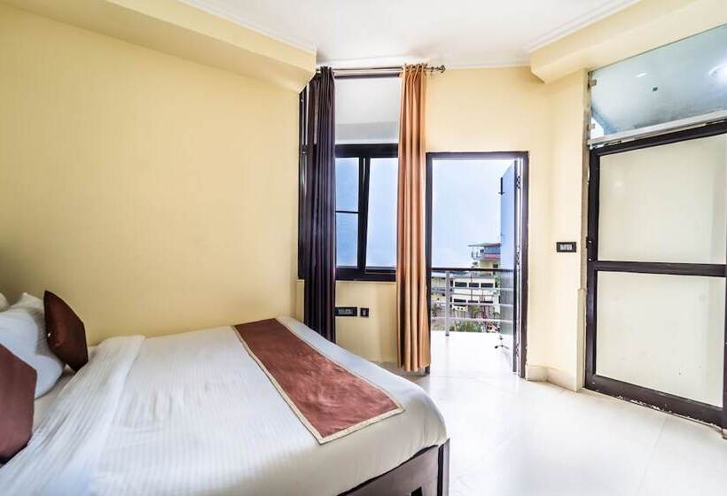 Flutter Hotels & Resort