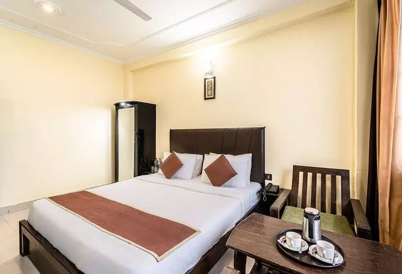 Flutter Hotels & Resort