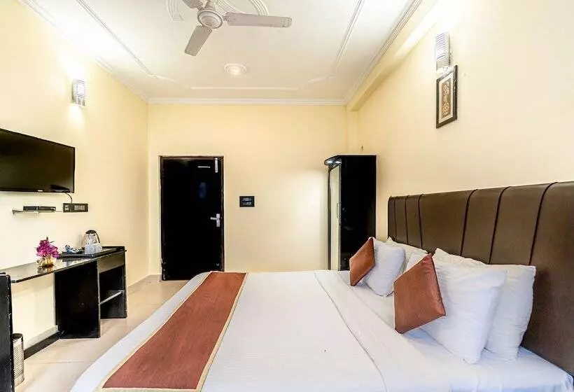 Flutter Hotels & Resort