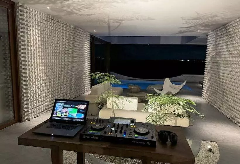 簡易ホテル Mestizo Pousada