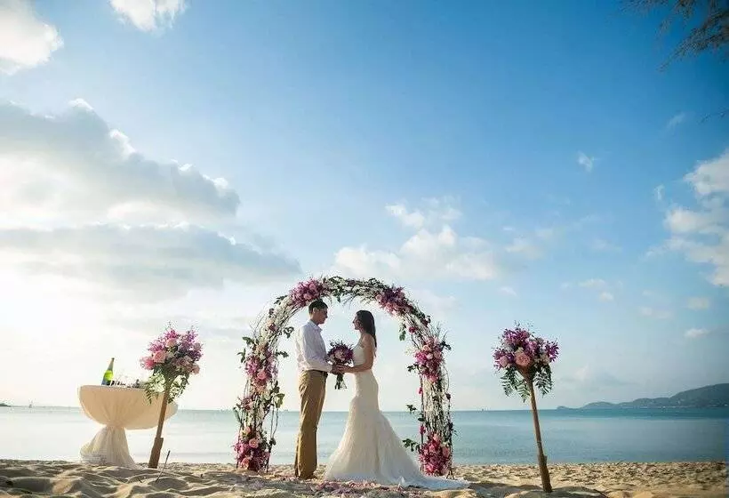 簡易ホテル Sea&sky Luxury Absolute Beachfront Villa