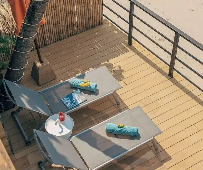 簡易ホテル Sea&sky Luxury Absolute Beachfront Villa