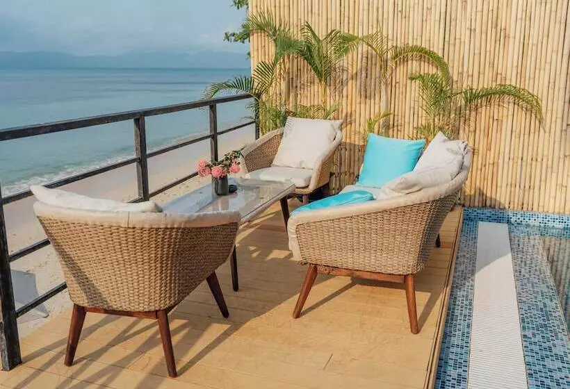 簡易ホテル Sea&sky Luxury Absolute Beachfront Villa