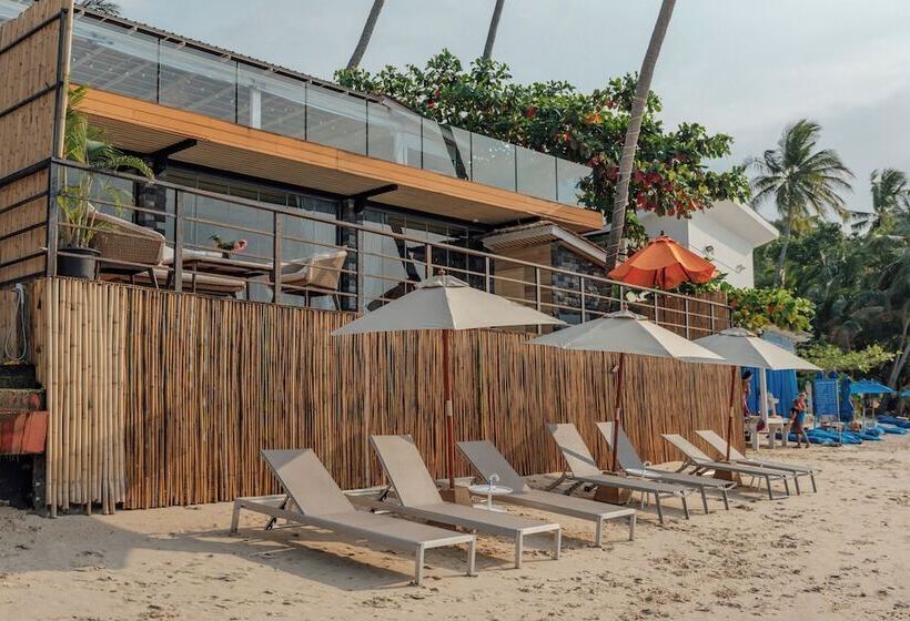 簡易ホテル Sea&sky Luxury Absolute Beachfront Villa