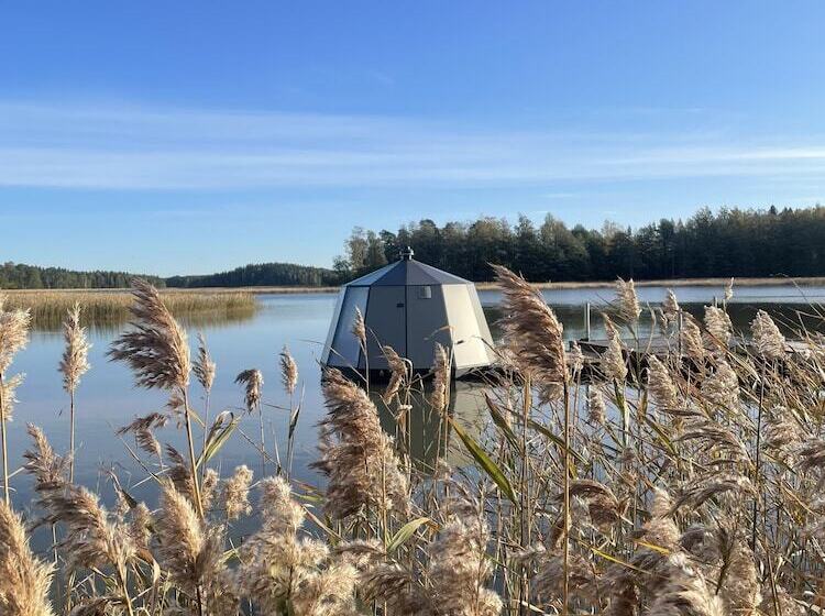 هتل Aurora Igloo Porvoo