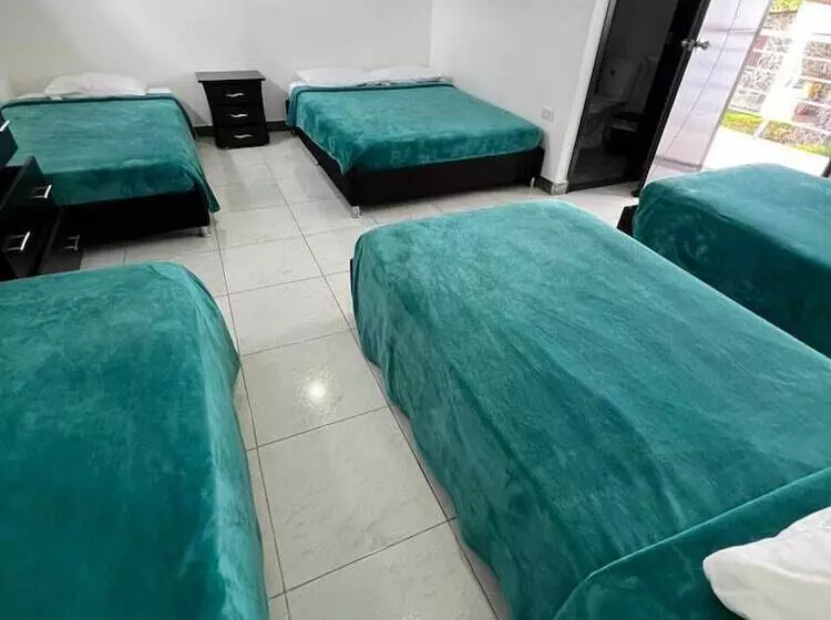 هتل Castillo Del Toro