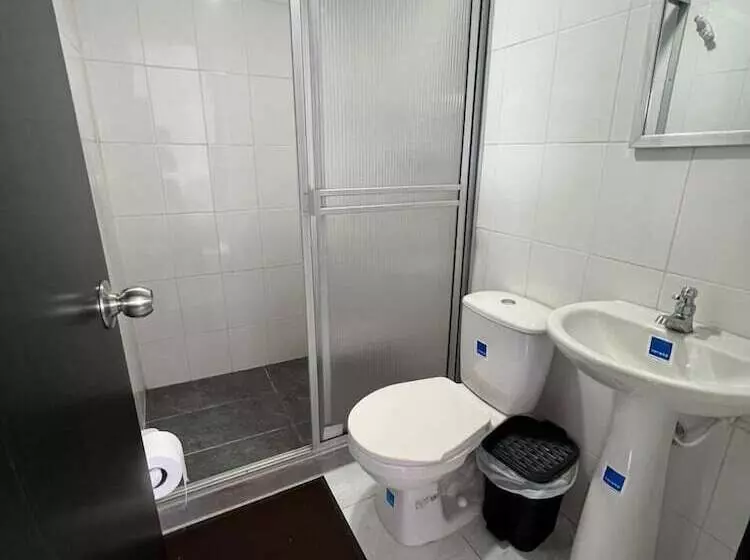 هتل Castillo Del Toro