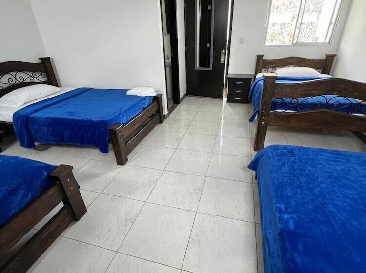 هتل Castillo Del Toro