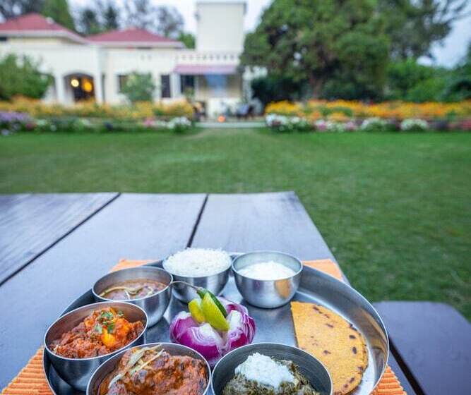 호텔 Citrus County, Hoshiarpur, Amã Stays & Trails