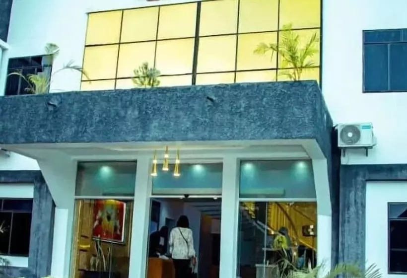 هتل Elegant Suites By Golden Bide Jos