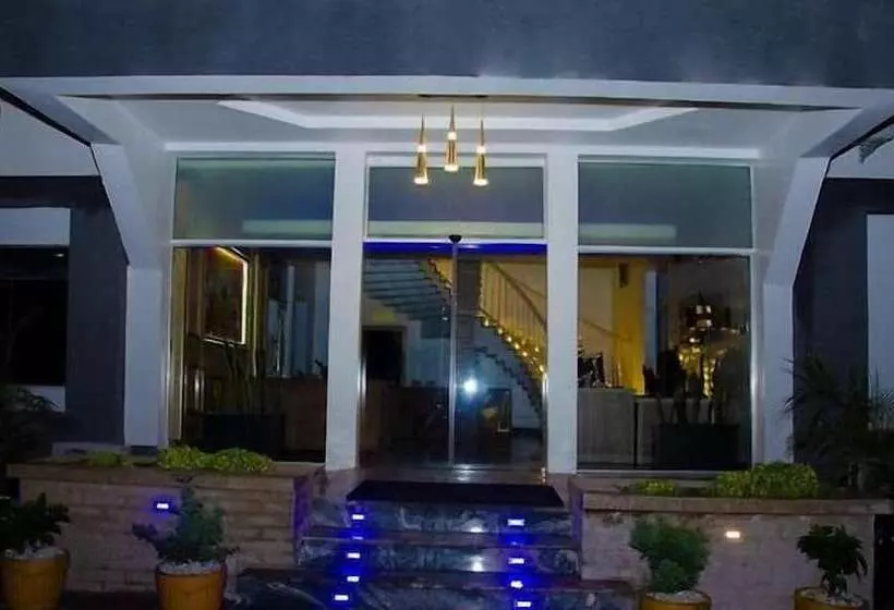هتل Elegant Suites By Golden Bide Jos