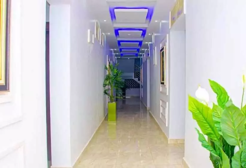هتل Elegant Suites By Golden Bide Jos