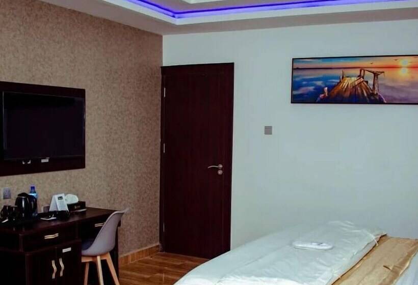 هتل Elegant Suites By Golden Bide Jos