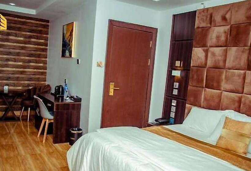 هتل Elegant Suites By Golden Bide Jos