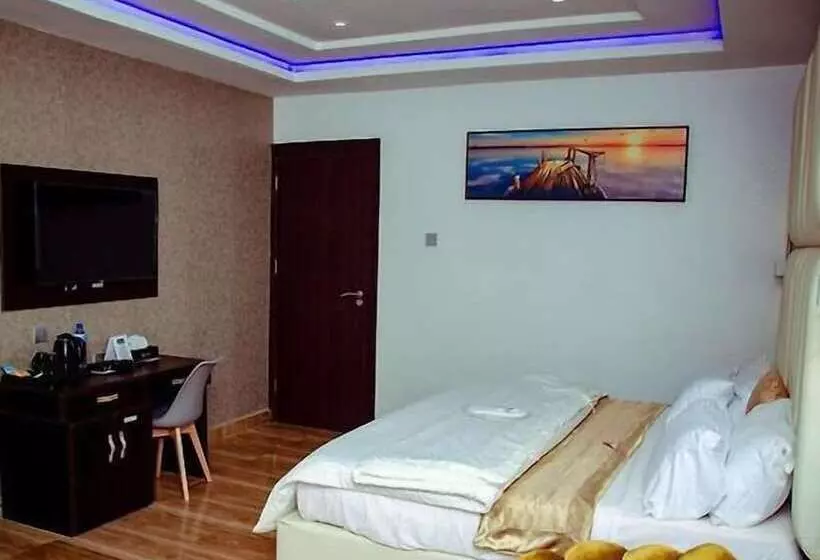 هتل Elegant Suites By Golden Bide Jos
