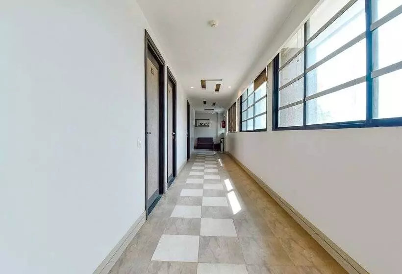 هتل Fabexpress Anmol Palace